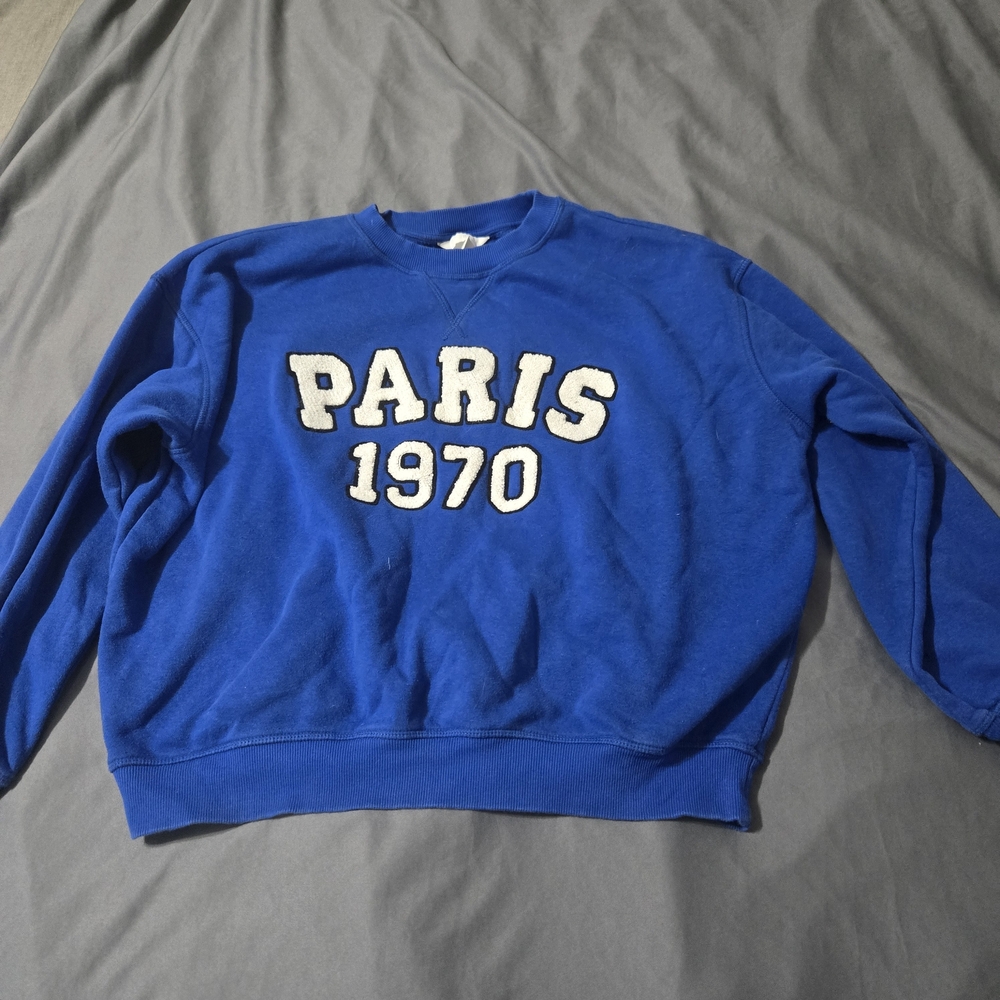 H&M Paris 1970 Sweatshirt Size Medium Blue 90s Hipster Sherpa Script Preppy Girl